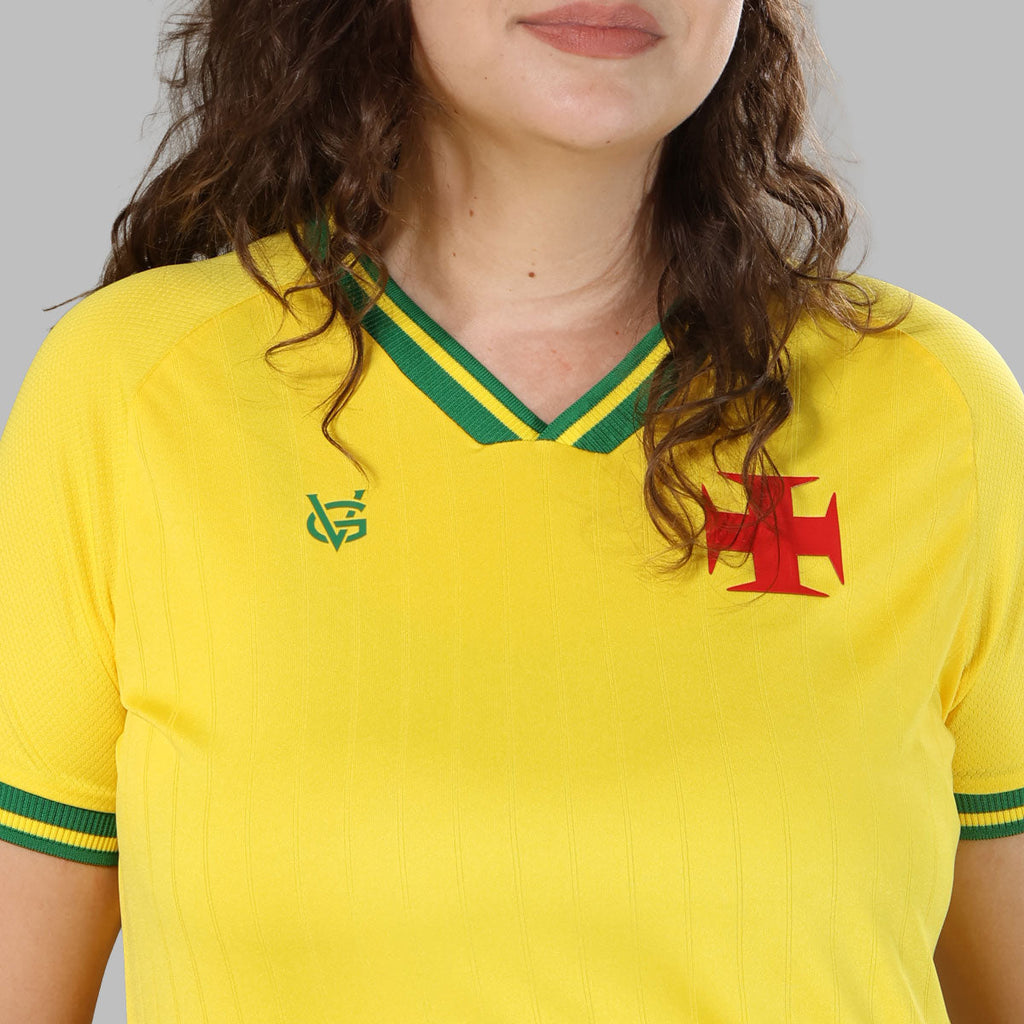 https://images.tcdn.com.br/img/img_prod/1006590/blusa_vasco_canaria_da_colina_feminina_2_20260528235203_45995778d863.jpg