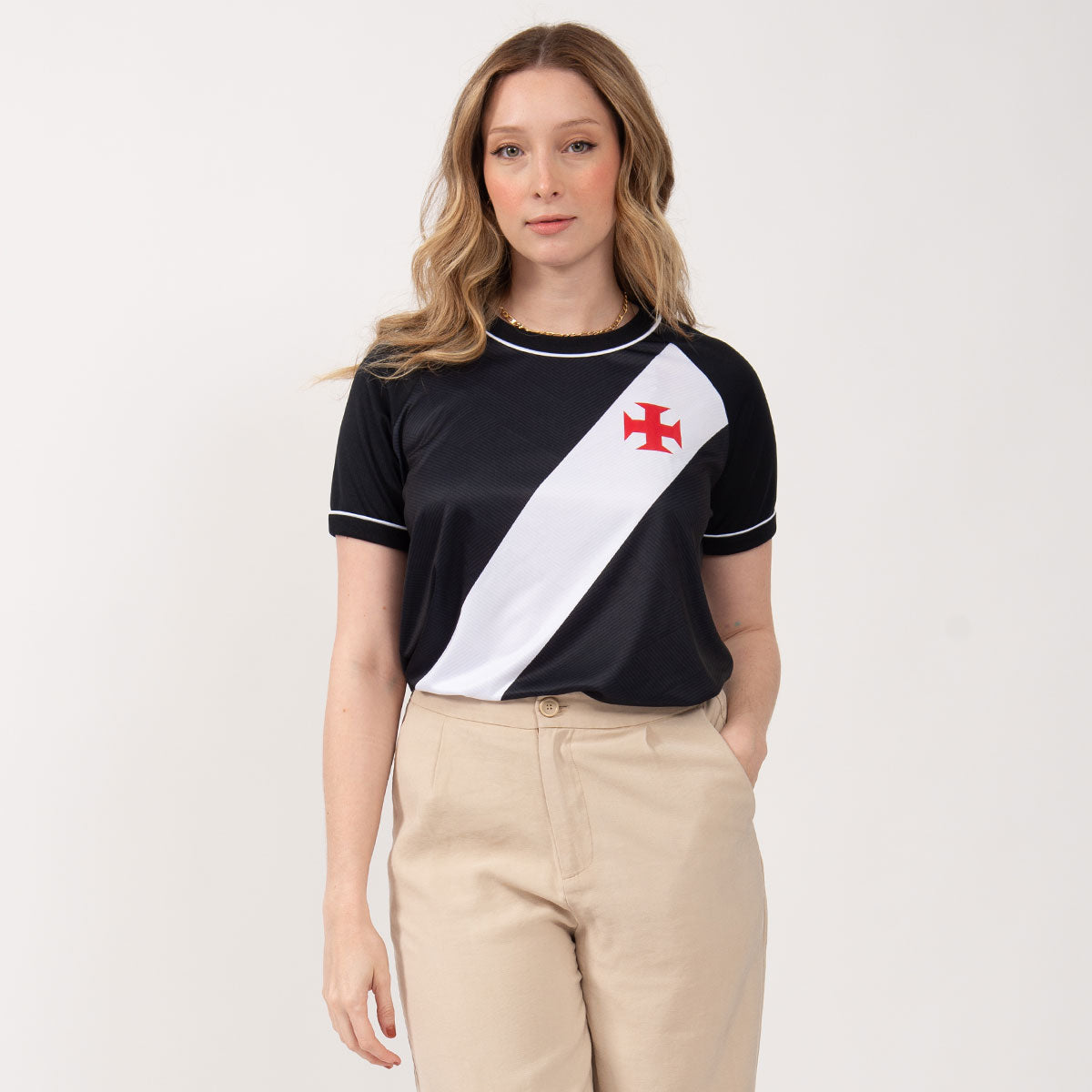 https://images.tcdn.com.br/img/img_prod/1006590/blusa_vasco_sou_feminina_1_20260527170724_61c0cf2e1c71.jpg