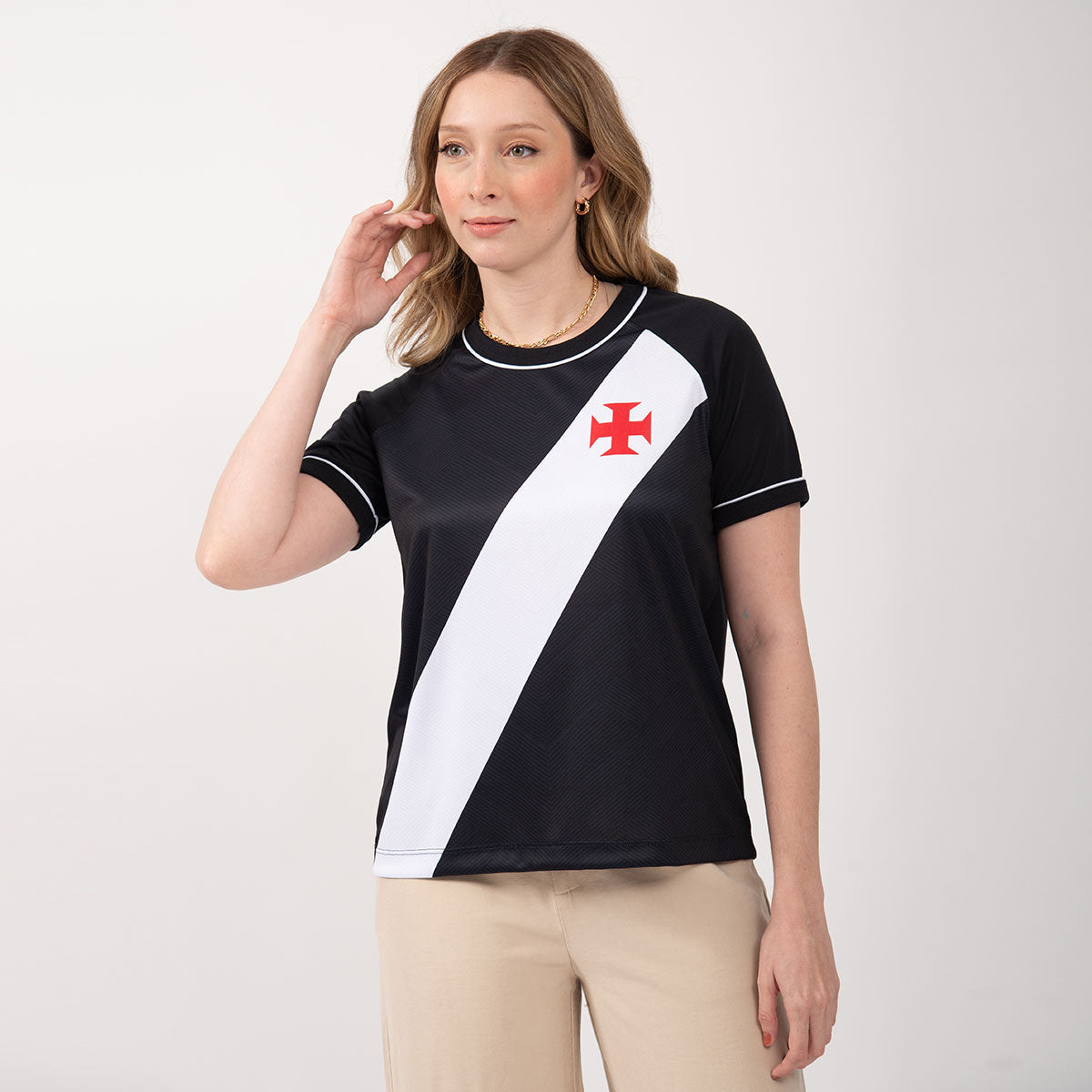 https://images.tcdn.com.br/img/img_prod/1006590/blusa_vasco_sou_feminina_3_20260527170724_530c2a567827.jpg
