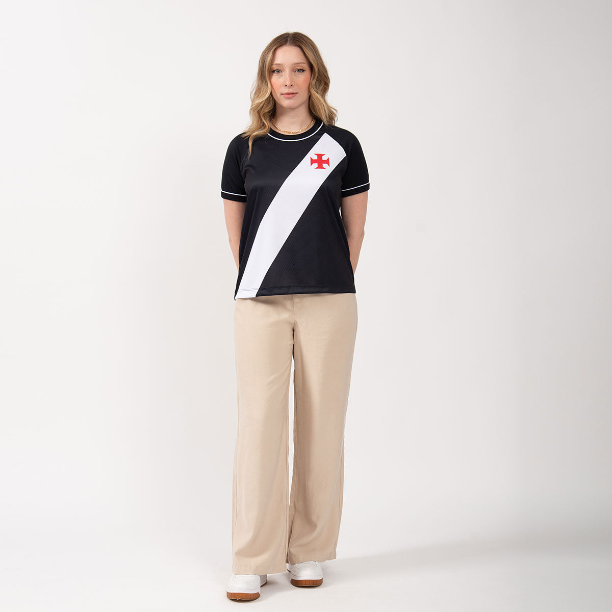 https://images.tcdn.com.br/img/img_prod/1006590/blusa_vasco_sou_feminina_5_20260527170724_e68b830e89c3.jpg
