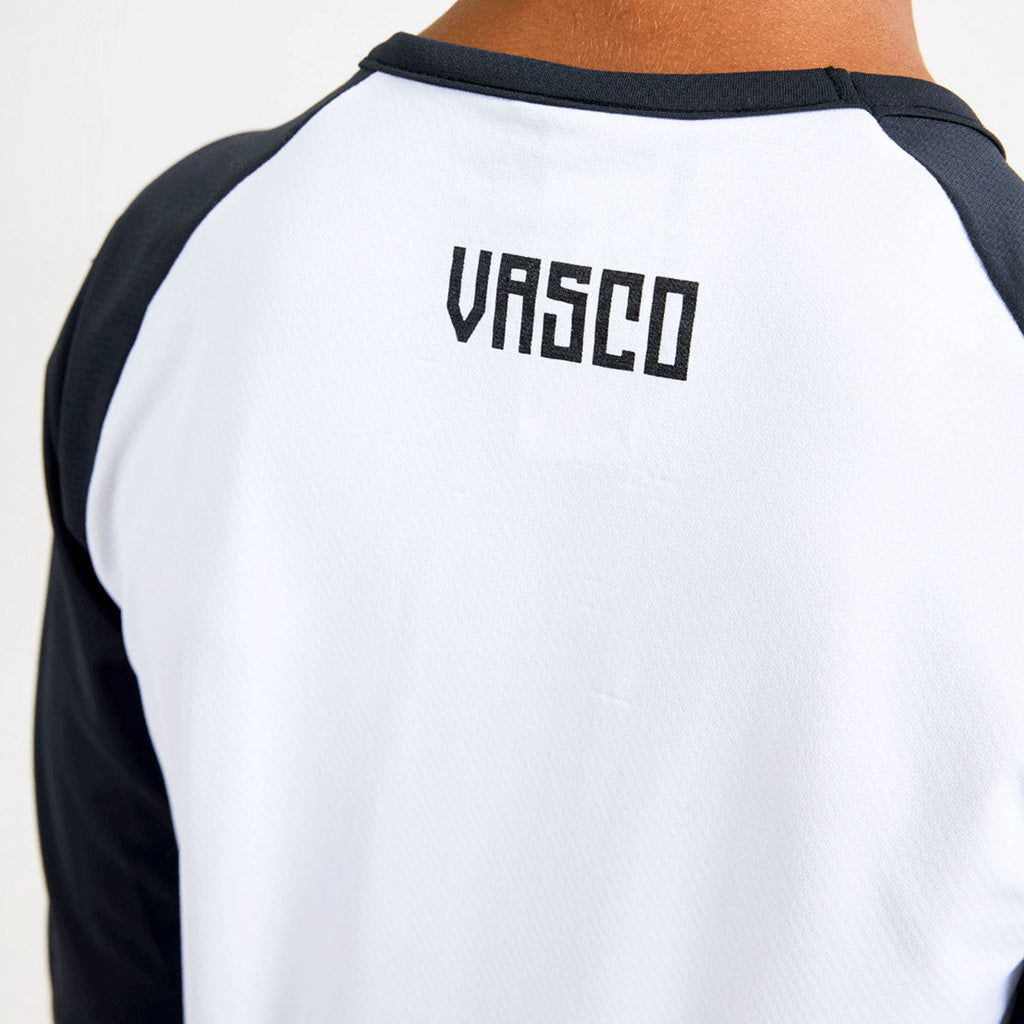 https://images.tcdn.com.br/img/img_prod/1006590/camisa_manga_longa_vasco_plaga_infantil_5715_5_84014c2162ad3b9c3cbe79cd6ff8480f_20260522105629.jpg