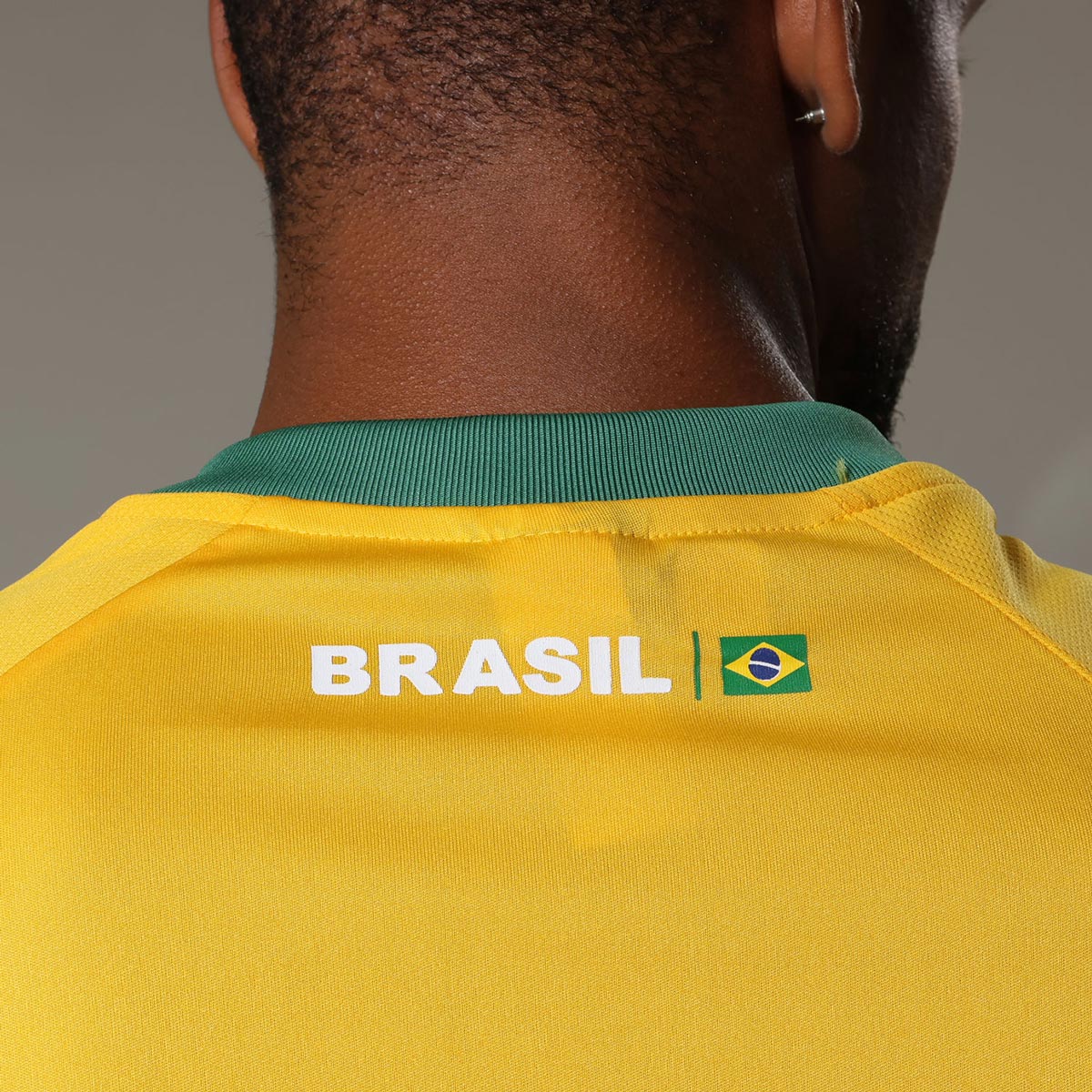 https://images.tcdn.com.br/img/img_prod/1006590/camisa_vasco_brasil_folha_masculina_5_20260522105727_effa94e54c67.jpg