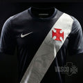 https://images.tcdn.com.br/img/img_prod/1006590/camisa_vasco_home_26_torcedora_feminina_1_20260522110209_15f3a9cd6aa5.jpg