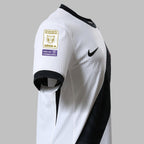 https://images.tcdn.com.br/img/img_prod/1006590/camisa_vasco_nike_away_26_torcedor_kit_patch_brasileirao_2026_6765_2_07c7f902edc9d21173913fce83e11eca_20260522110231.jpg
