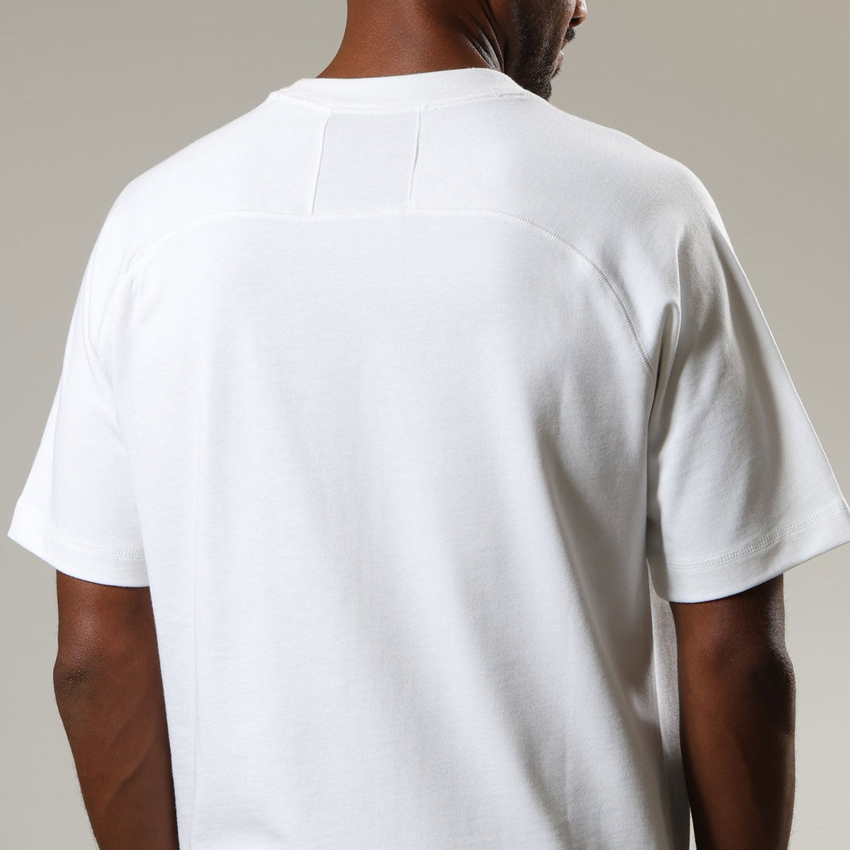 https://images.tcdn.com.br/img/img_prod/1006590/camisa_vasco_nike_travel_masculina_4_20260522110221_8c8809ee1661.jpg