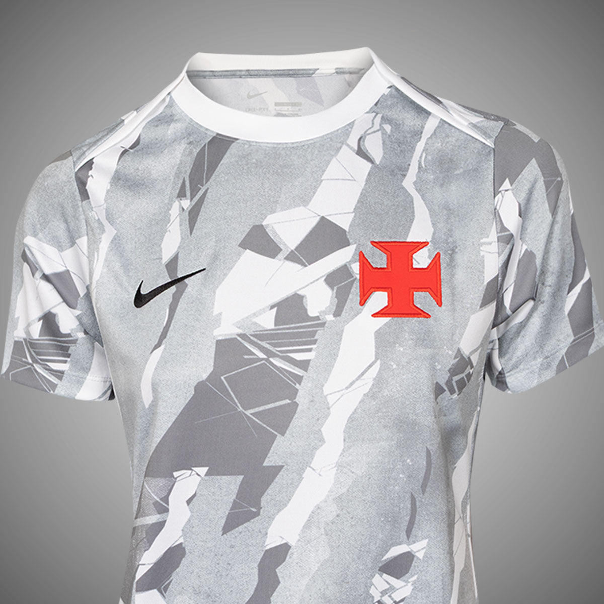 https://images.tcdn.com.br/img/img_prod/1006590/camisa_vasco_pr_jogo_26_feminina_2_20260522110220_40ae4ae3e58f.jpg