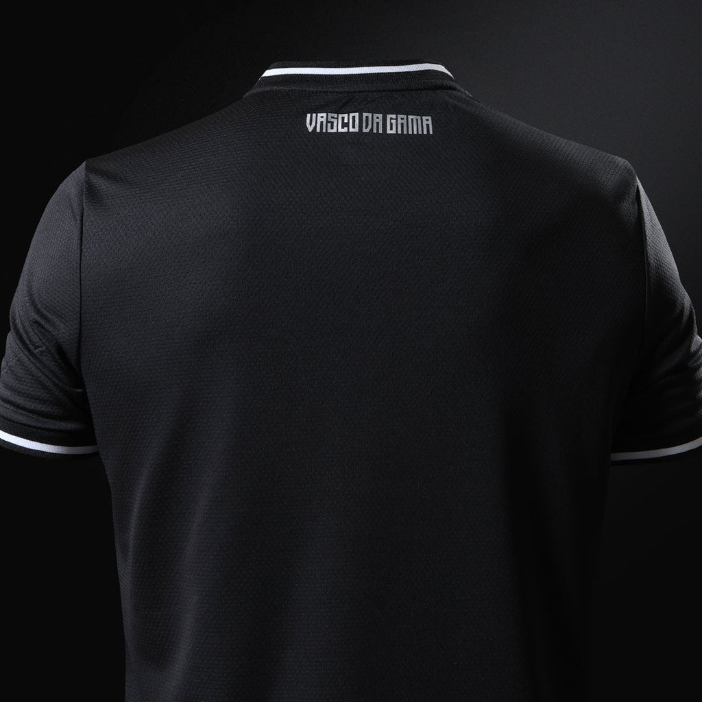 https://images.tcdn.com.br/img/img_prod/1006590/camisa_vasco_raiz_cruzmaltina_masculina_3_20260522105728_32284af7e8a2.jpg