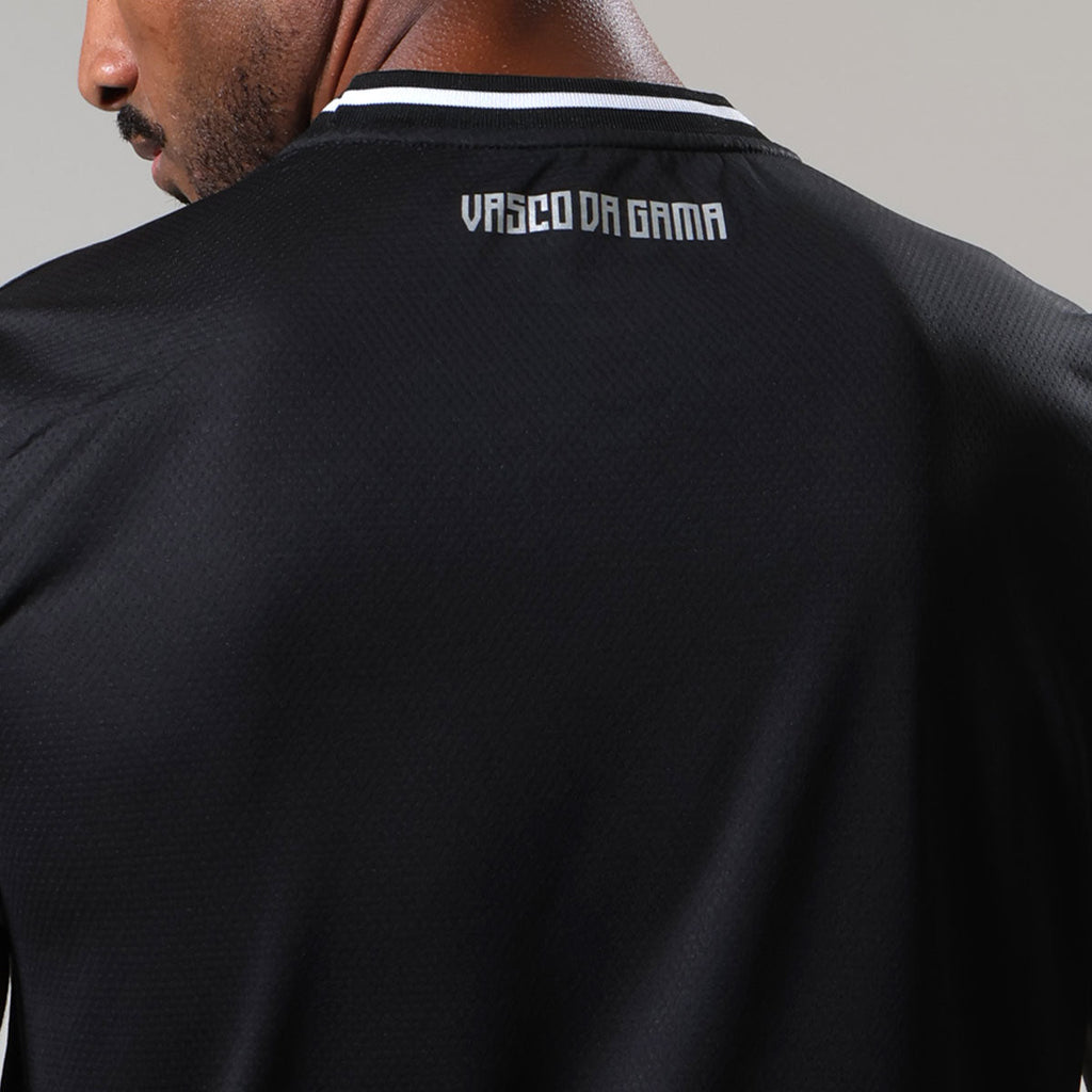 https://images.tcdn.com.br/img/img_prod/1006590/camisa_vasco_raiz_cruzmaltina_masculina_6_20260522105721_6cb5ff967c4f.jpg