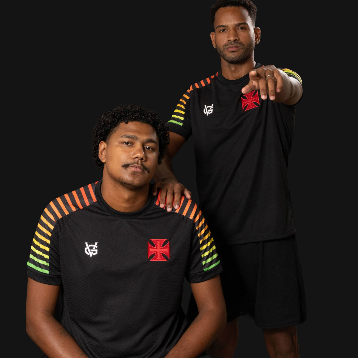 https://images.tcdn.com.br/img/img_prod/1006590/camisa_vasco_rasta_rootsmasculina_8_20260522105723_31ad0de9d07e.jpg