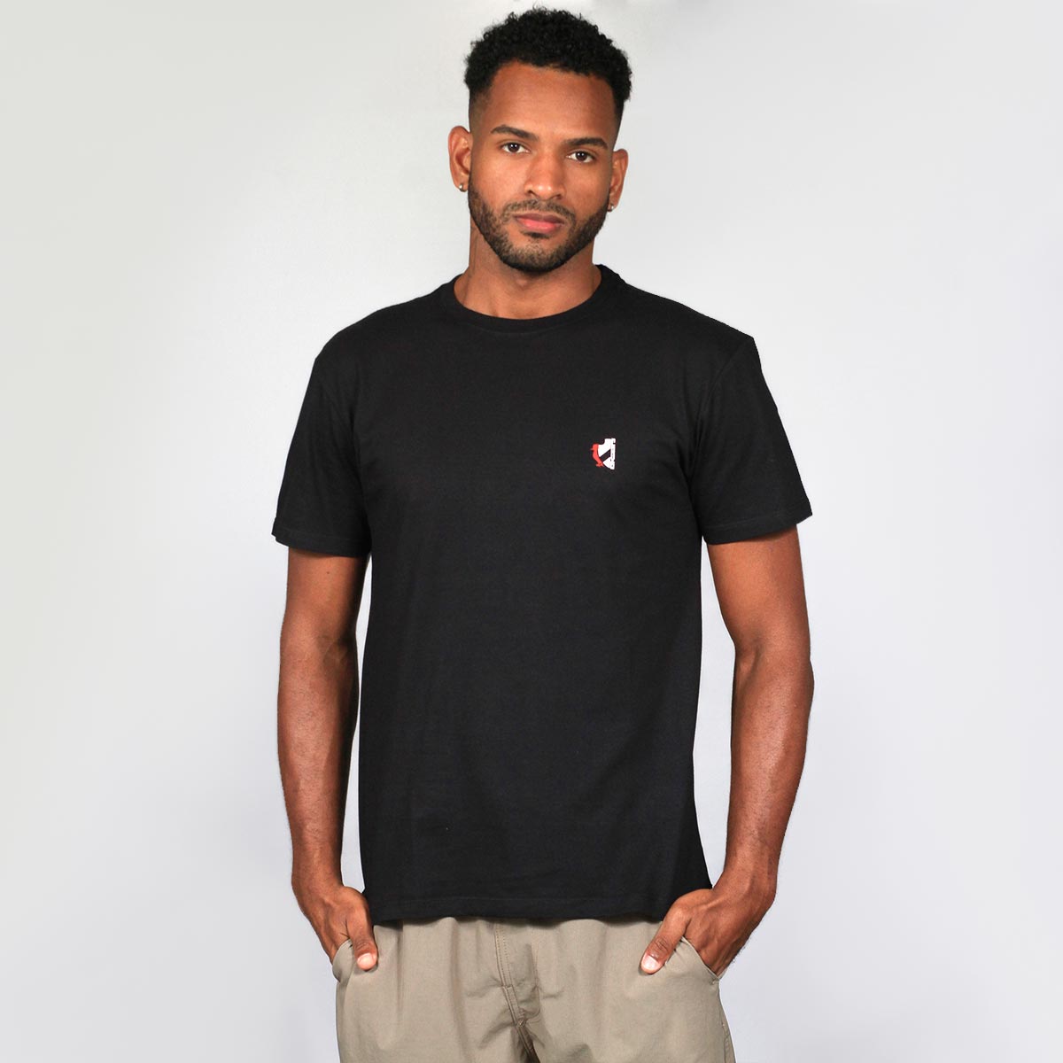 https://images.tcdn.com.br/img/img_prod/1006590/camisa_vasco_reserva_crvg_masculina_1_20260522105702_51f16b3bd73f.jpg