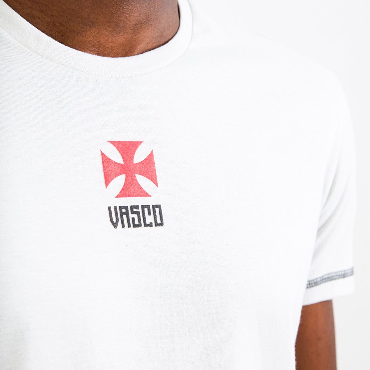 https://images.tcdn.com.br/img/img_prod/1006590/camisa_vasco_sorte_masculina_5863_4_2a25e2ae994a33a609d3546ff9466209_20260522105641.jpg