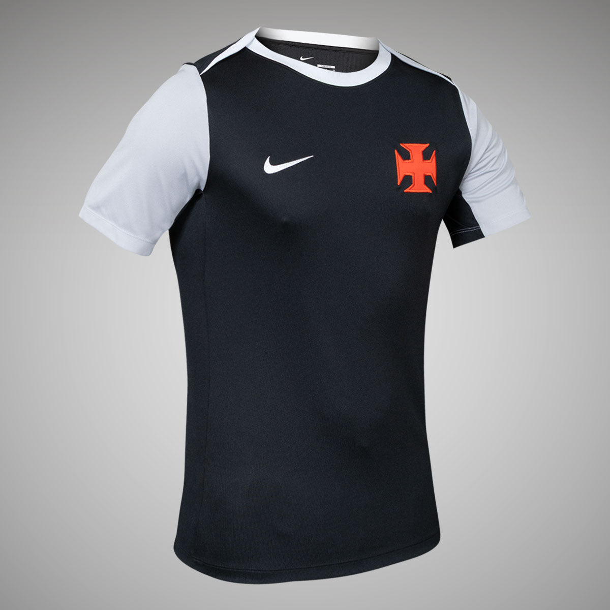 https://images.tcdn.com.br/img/img_prod/1006590/camisa_vasco_treino_26_masculina_7_20260522110217_56d4d4847de4.jpg