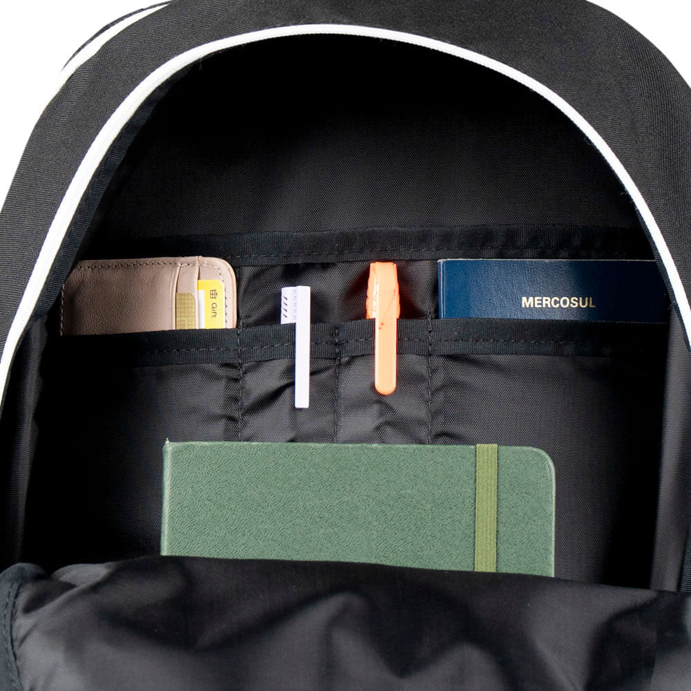 https://images.tcdn.com.br/img/img_prod/1006590/mochila_bagaggio_vasco_casual_6_20260522110151_9b6f6bc90745.jpg